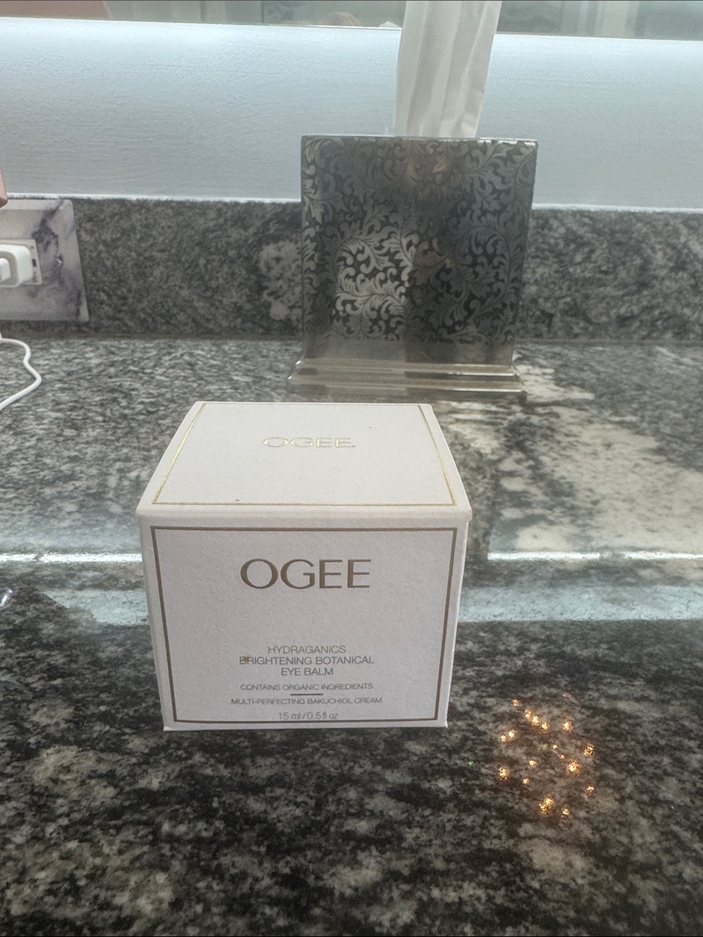 OGEE Hydraganics Brightening Eye Balm — White